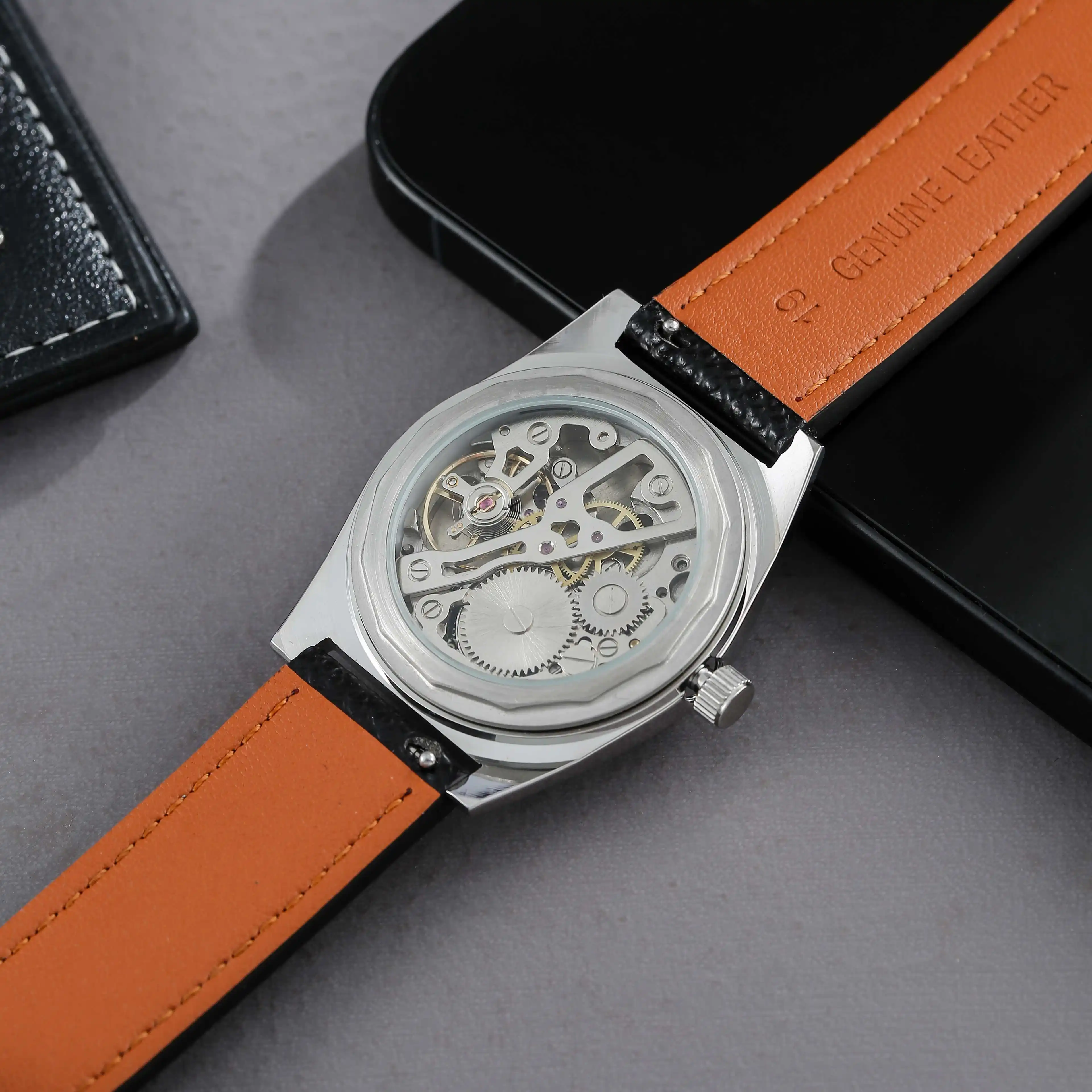Vintage Field Hand‑wound Mechanical Watch for Men 36mm 24H Luminous Dial Leather Strap Casual Outdoor Gentleman Wrist Watch