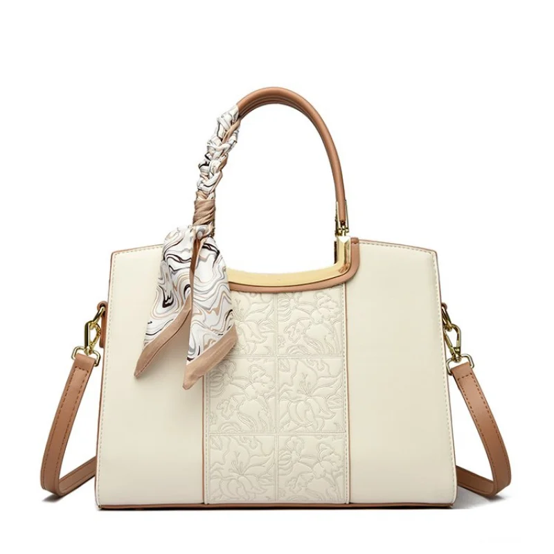 

Superior Ladies Crossbody-Bag Made Of Goatskin Leather Boasting High-End Gibraltar Vintage Neat Spacious Style