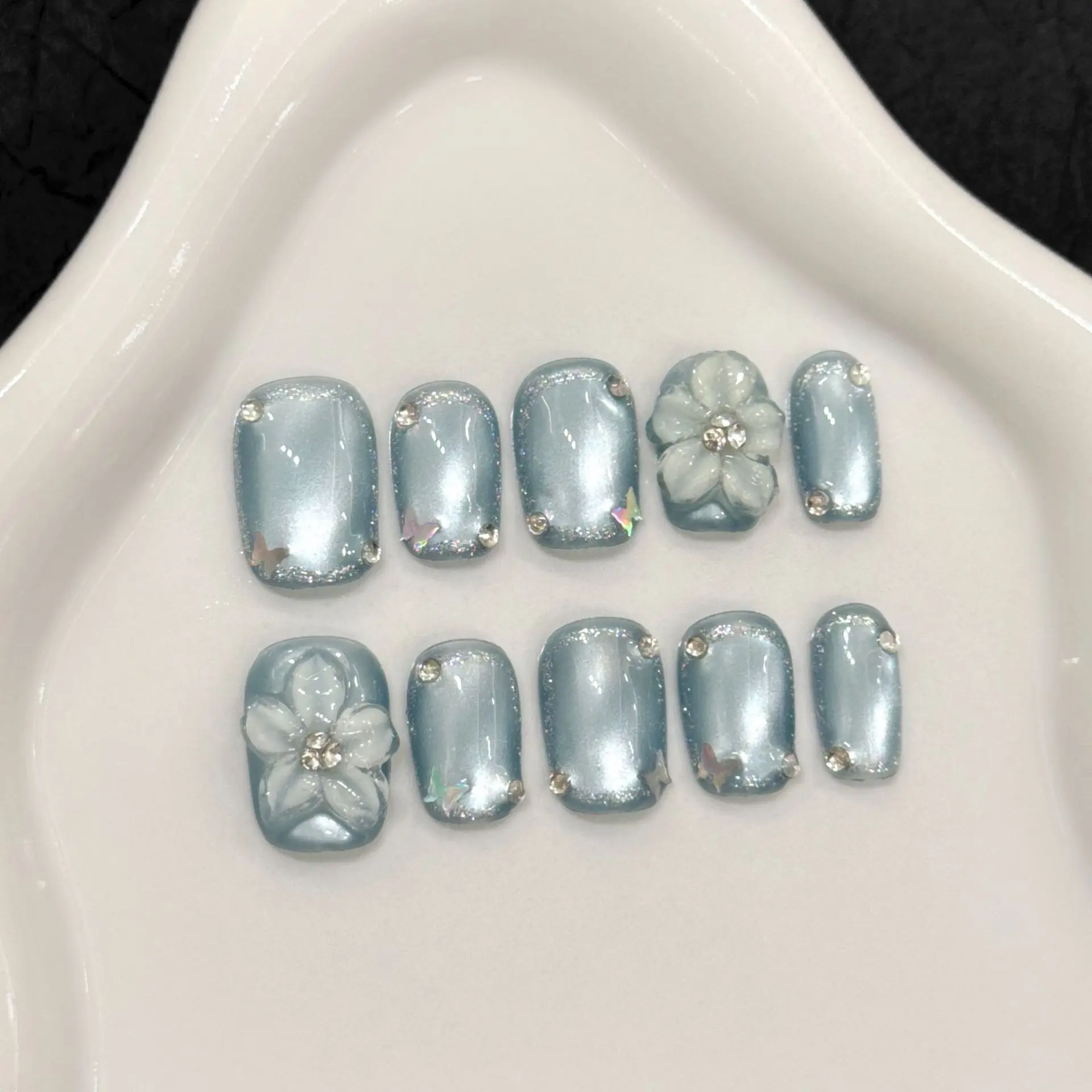 

10pcs Icy Blue Handmade Nails 3D Embossed Cat-Eye Design Press on Nail Short Square Fake Nail for Women&Girl False Nail Art