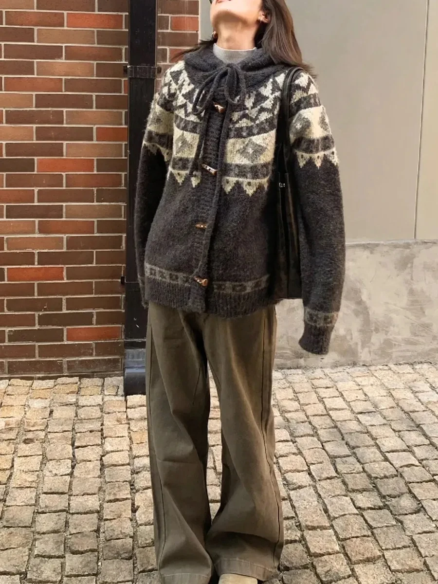 Mantel Sweter Rompi Tebal Kancing Tanduk Kerbau Longgar Jacquard Antik Musim Semi Musim Gugur Wanita Korea