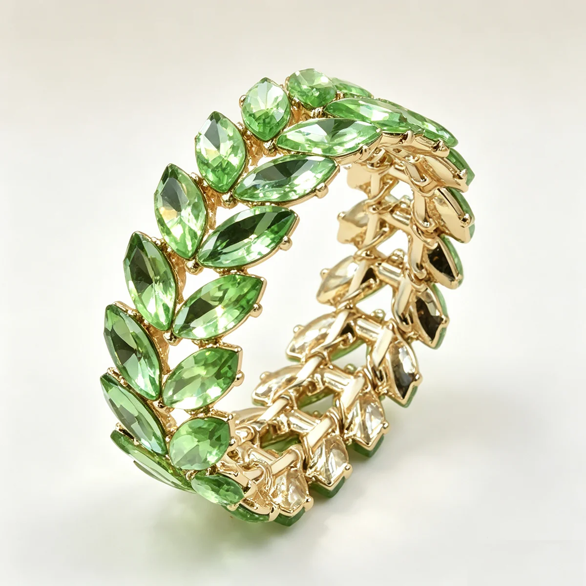 Luxuriöses Breites Strass-Armband für Damen, Geometrischer Kristall-Schmuck für Hochzeit und Party, Pailletten-Schmuck, Vergoldetes Ausziehbares Damenarmband – Detail 2