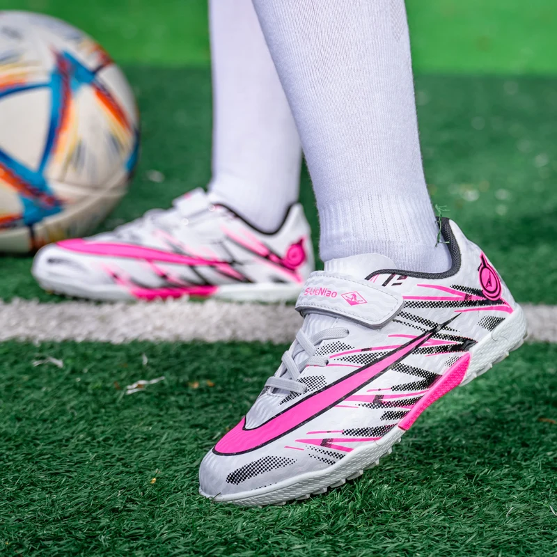 

Новые футбольные бутсы для мужчин и детей, ультралегкие тренировочные кроссовки для игры на траве, профессиональные нескользящие бутсы для матчей, дропшиппинг.