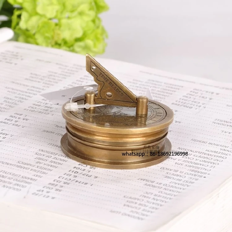 India Imported Brass Retro Nostalgic Pirates of The Caribbean Compass Portable Sundial Compass Ornament Gift Collection