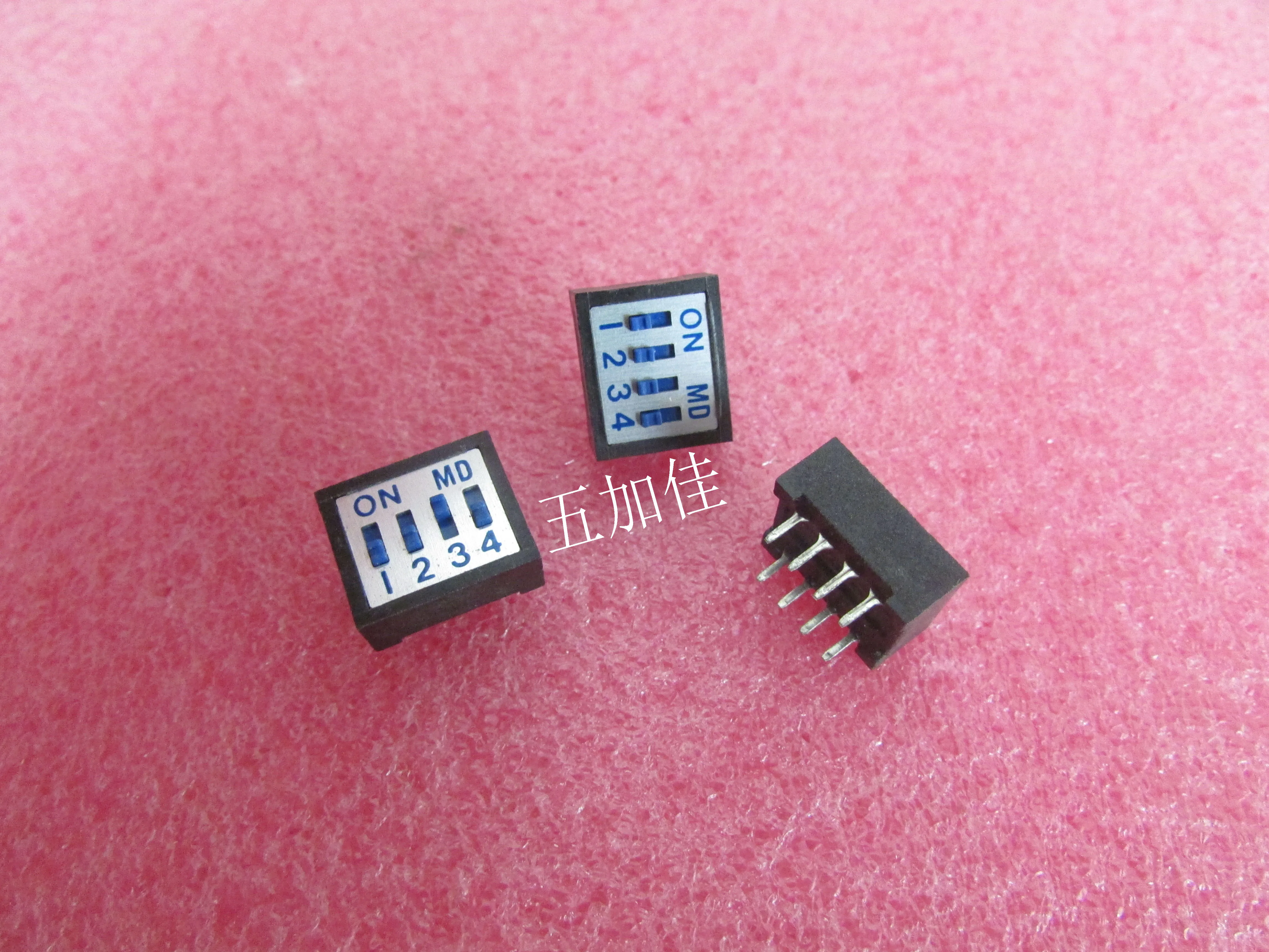 20pcs/MD-04Z 4-bit 8-pin Integrated Switch Japan Dial Switch In-line Switch