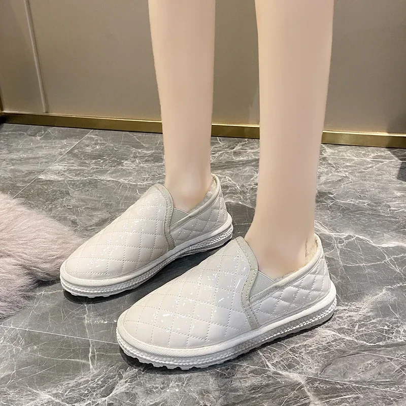 Fashion Low-top Snow Women Boots 2024 Winter Warm Flat Platform Boots Trend Versatile Waterproof Shoes Comfort Plush Lady Shoes