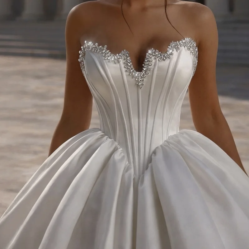 

Satin White Elegant Princess Dress Wedding Dress V-neck Bead Embroidery Sequins Lace Up Vestido De Novia Customize