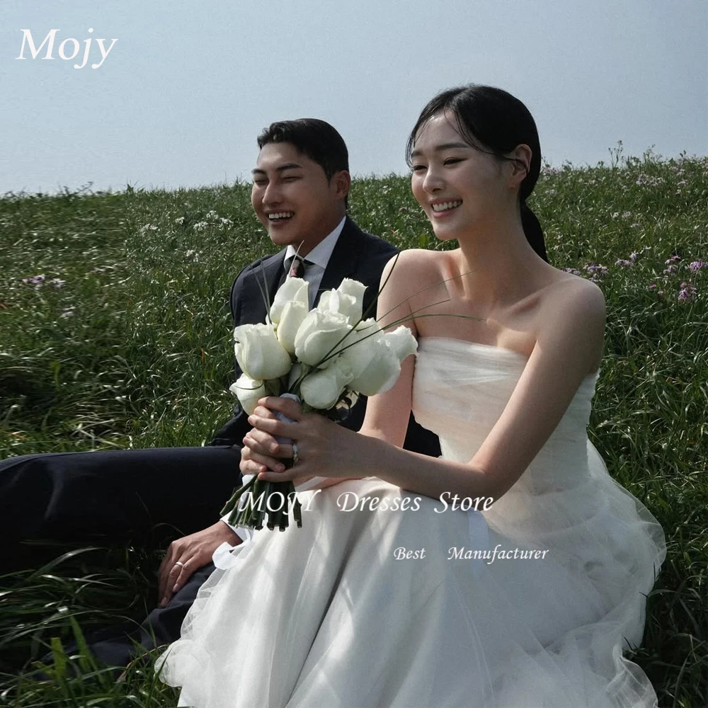 

Mojy Strapless A-Line Korea Wedding Dresses Fairy Soft Tulle Long Elegant Bridal Gowns Customized 웨딩드레스 Photo Shoot