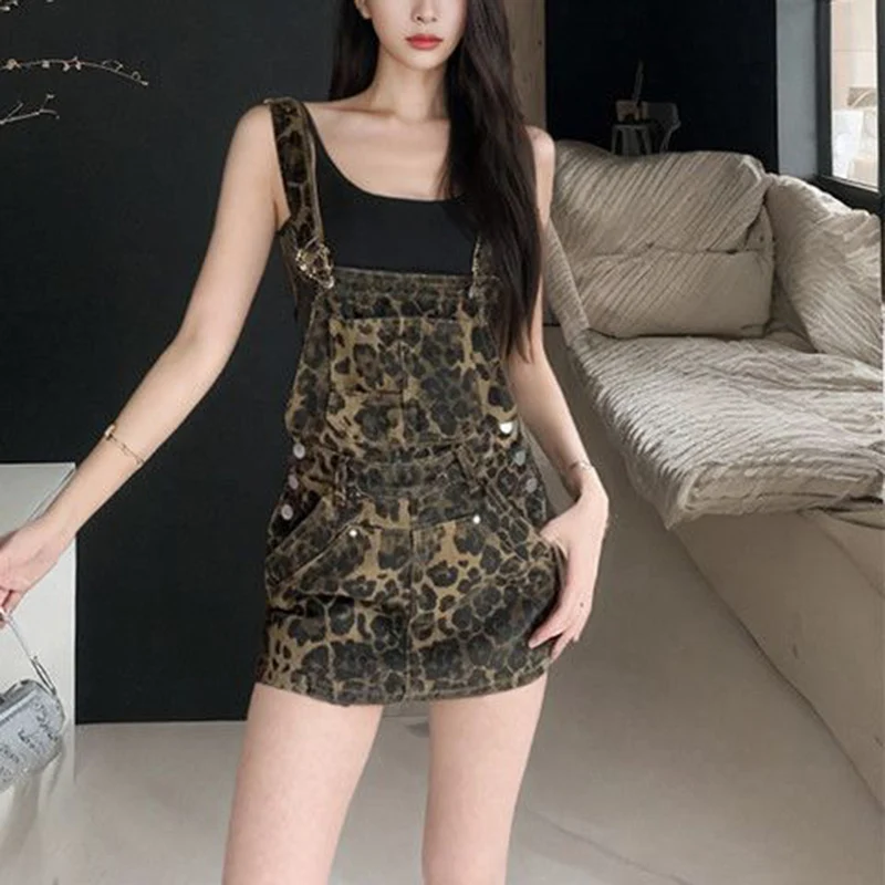 2026 Summer Hot Sale Girls Chic Shoulder Strap Dress Women Leopard Printed Denim Skirt Lady Fashion Thin Short Skirts
