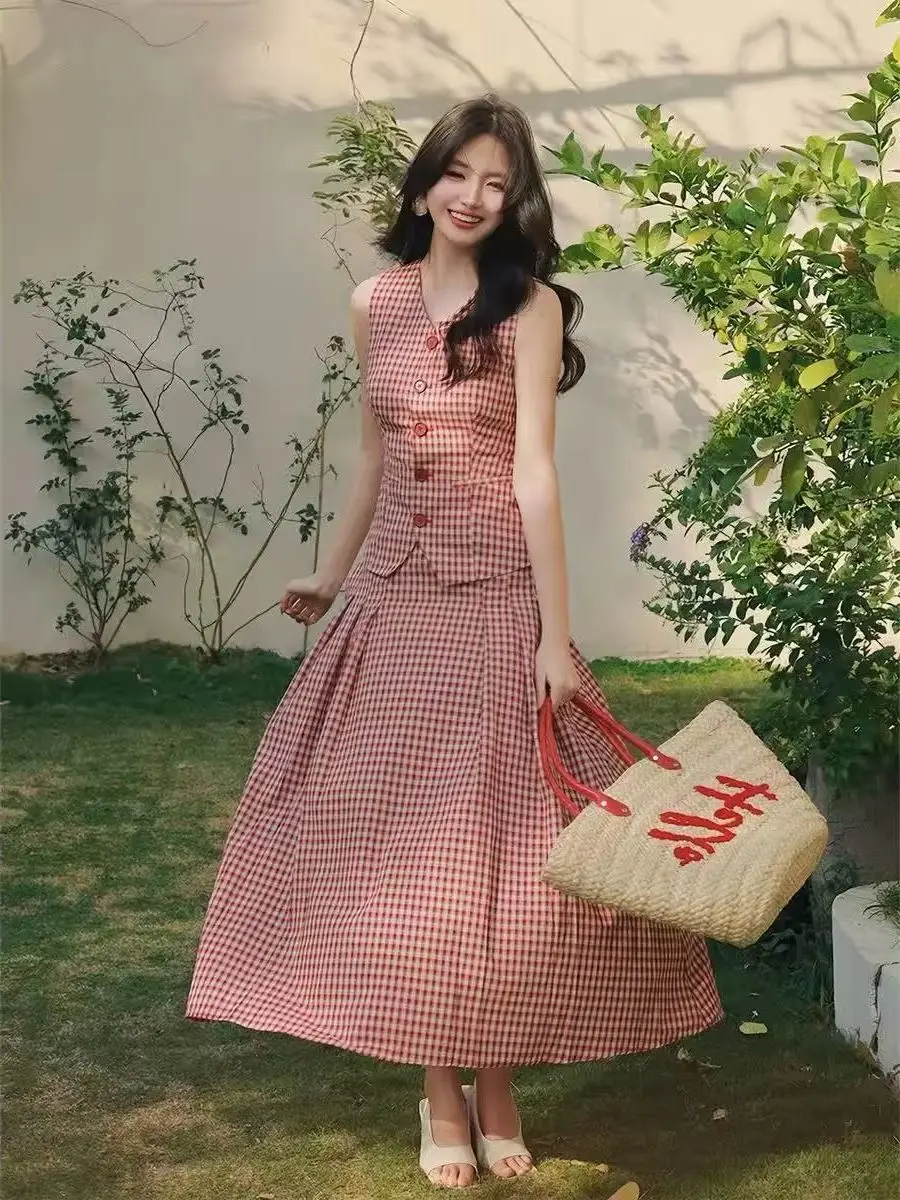 Red Plaid Skirt Set For Women'S Summer Girlish Sleeveless V-Neck Plaid Vest Paired With High Waisted Skirt Two-Piece Set