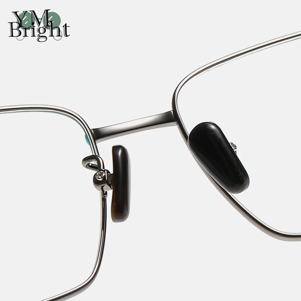 Occhiali da vista con montatura in titanio puro con corno di mucca naturale fatti a mano, occhiali da vista per miopia, occhiali da vista con montatura quadrata da lavoro