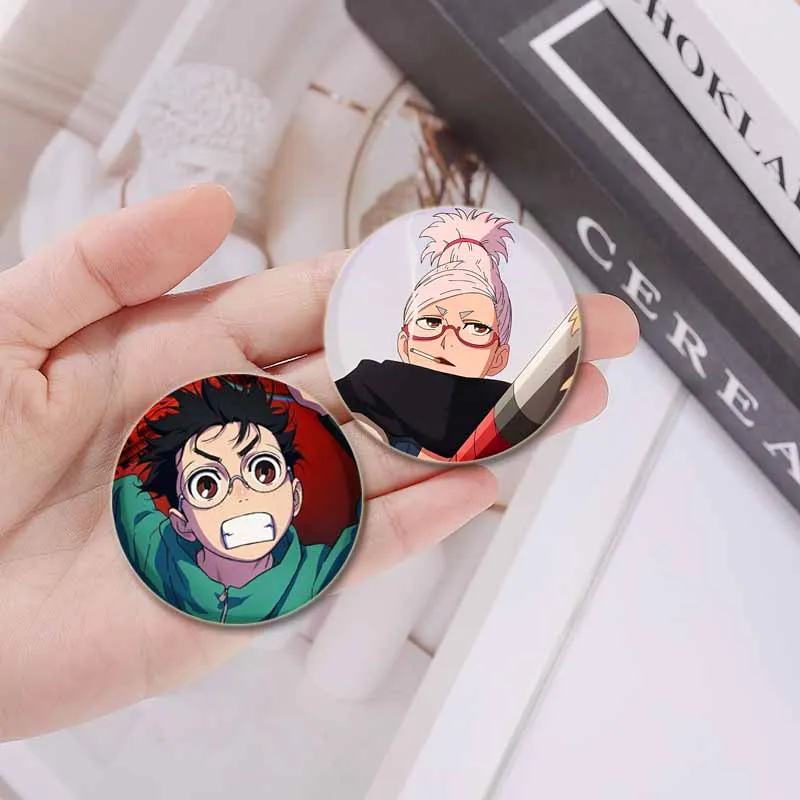 32/44/58mm Anime Dandadan Cartoon Character Lapel Pins Creative Round Brooches Badge for Backpack Decoration Gifts