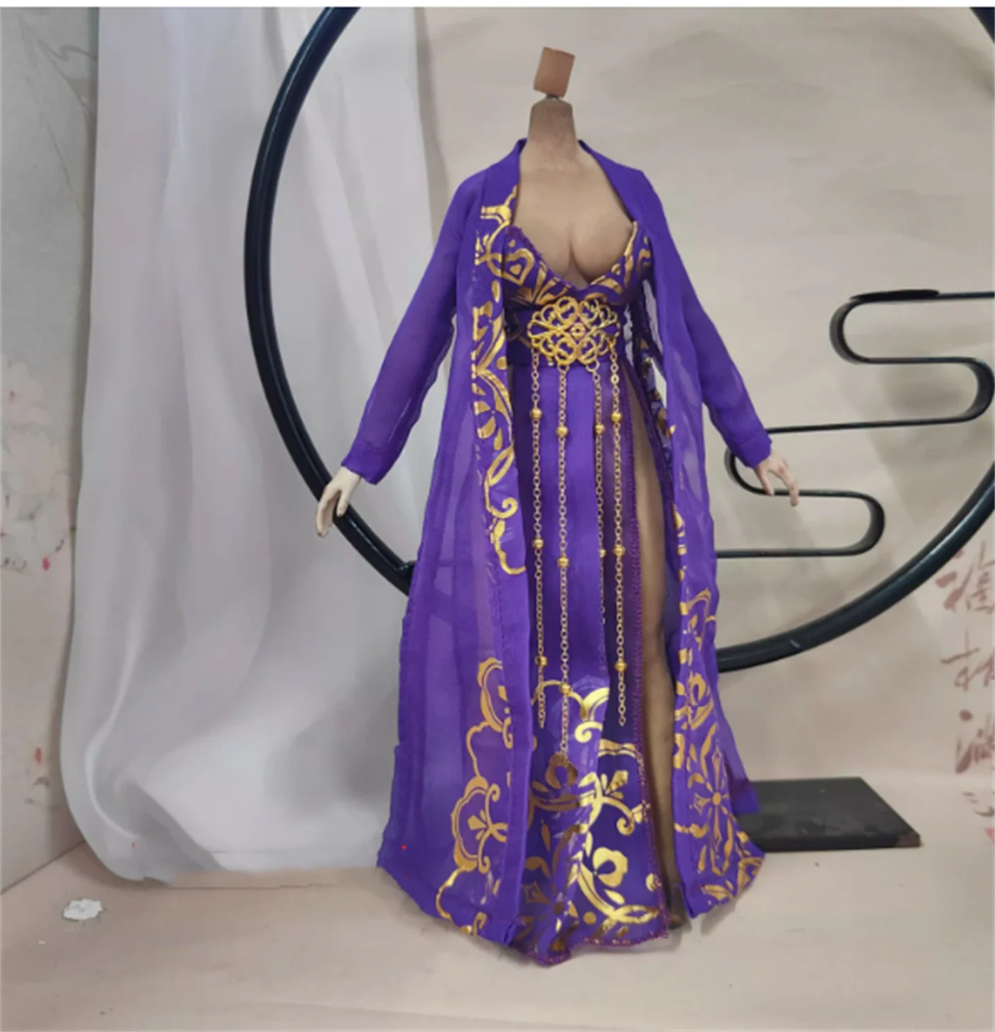 

1/6 Female Robe Hanfu Long Dress Ancient Outfit Dress clothes Pink /red / purple Suit Model for 12inch Action Figure Toys