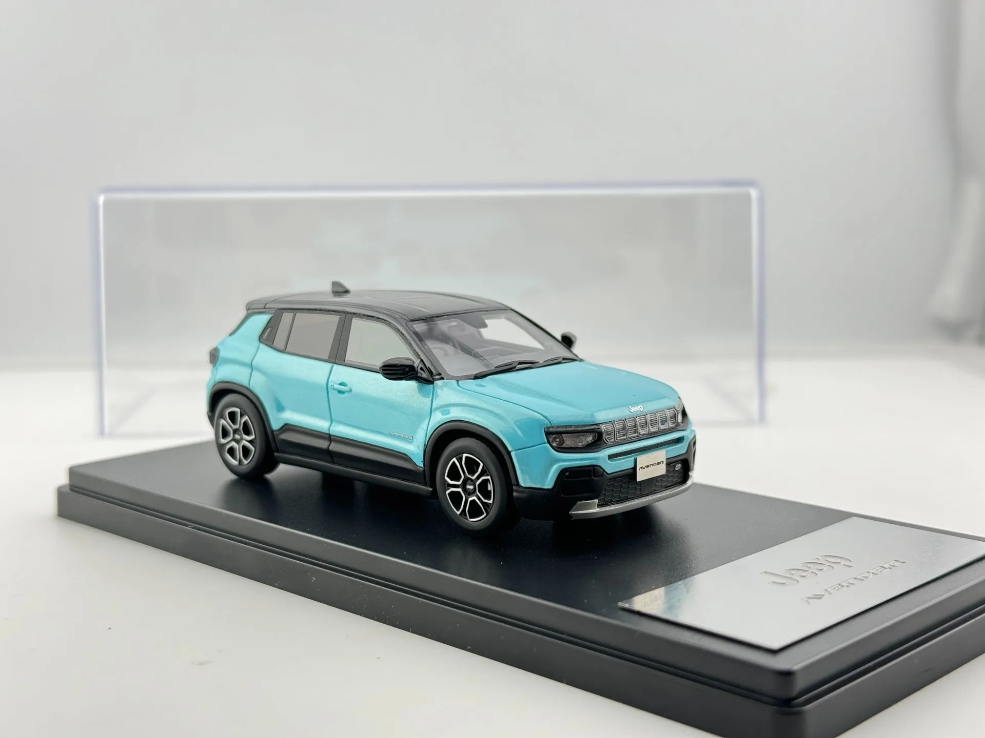 

Hi-story JEEP 1/43 Scale JEEP First Pure Electric Suv Jeep 2023 Resin Car Model Collectible Toy Gift Souvenir