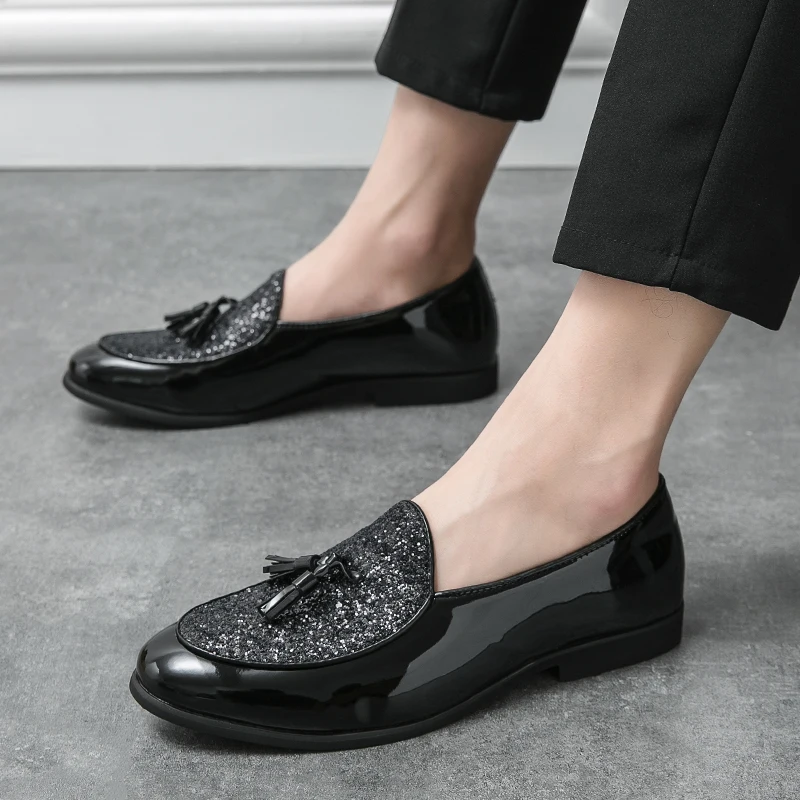 

Кожаные туфли с кисточками для мужчин, заостренный носок, Корейская версия, трендовые мужские туфли без шнуровки, Высококачественная модная обувь