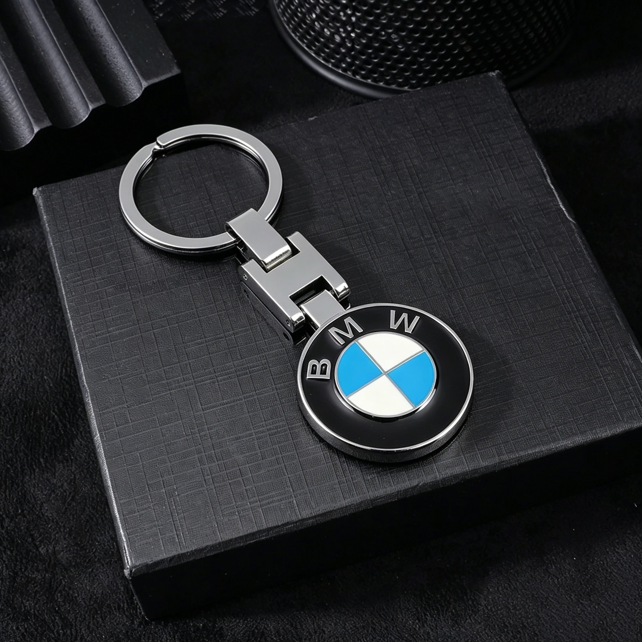Car 3D Metal Emblem Keychain Badge Key Ring For BMW M Sports E36 E39 E46 E60 E90 E90 F10 F30 G20 G21 G30 G11 F15 X5 Accessories view 3
