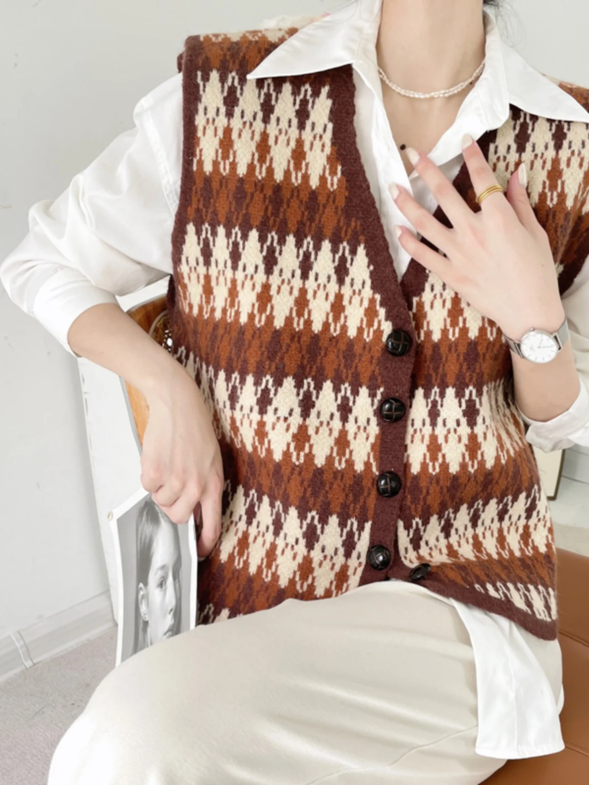 

Retro Diamond Knitted Vest Cardigan Design Sensation Small ence Layering Sweater Vest Women Early Autumn New Sle Korean...