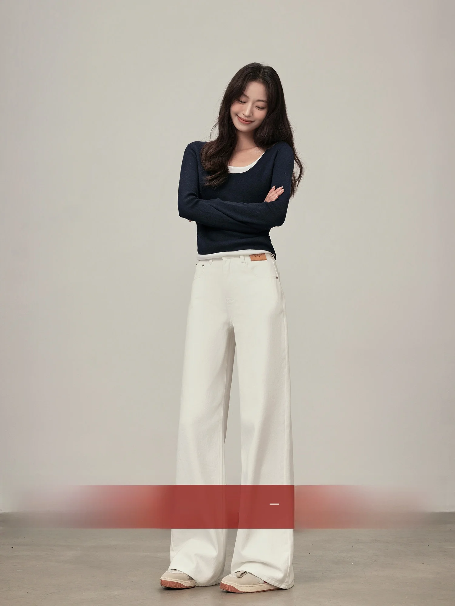 

Женские джинсы с высокой талией, свободного кроя, белые, универсальные, прямые, широкие, струящиеся, стройнящие, в пол