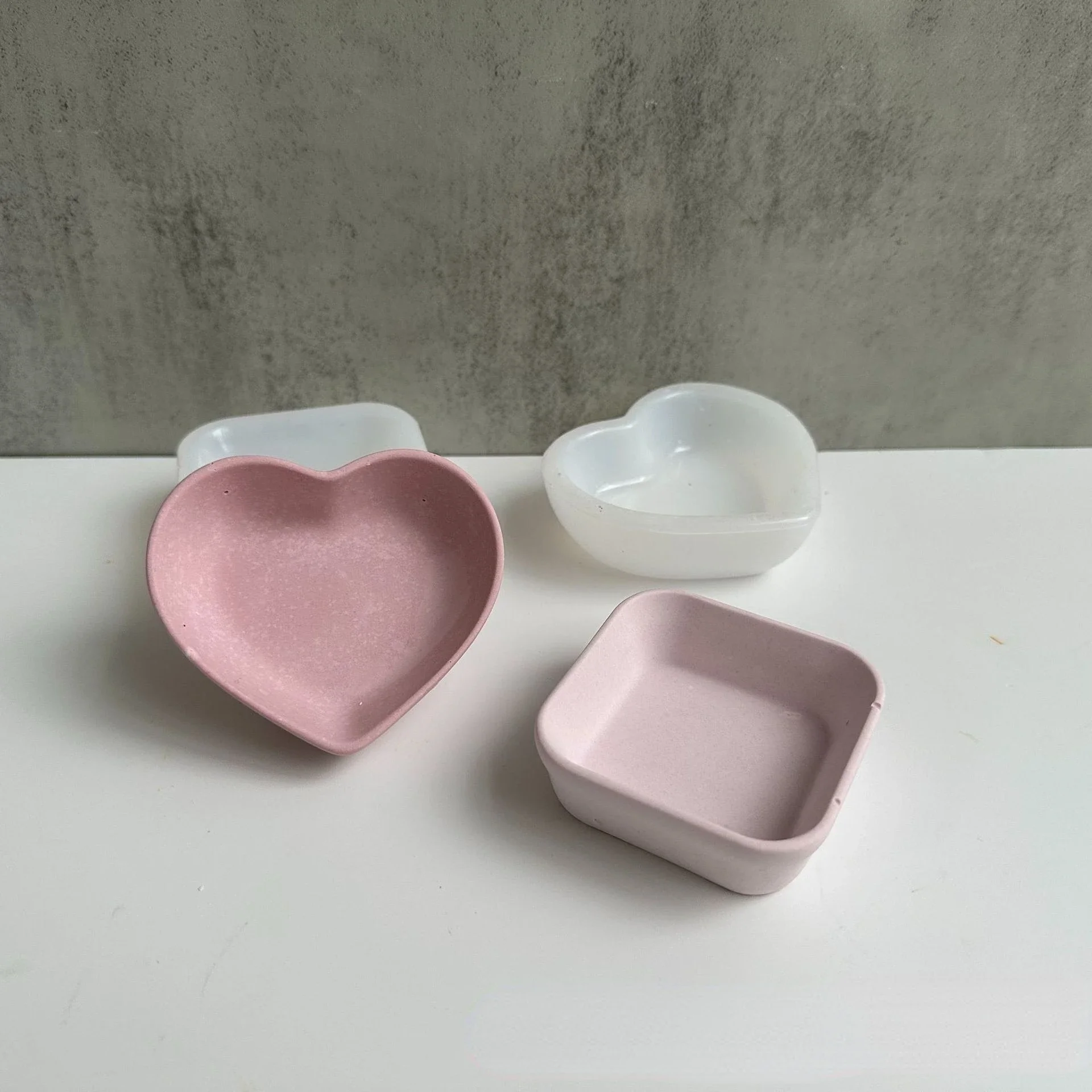 Concrete Square Heart Shape Silicone Molds DIY Handmade Epoxy Resin Jewelry Storage Tray Molds Storage Box Silicone Mold view 2