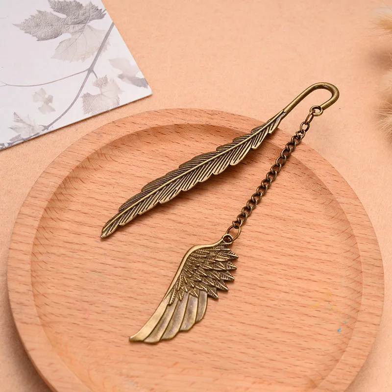 Creative Feather Bookmark Pendant Retro Metal Book Mark Stationery School Office Supply Gift Book Marker