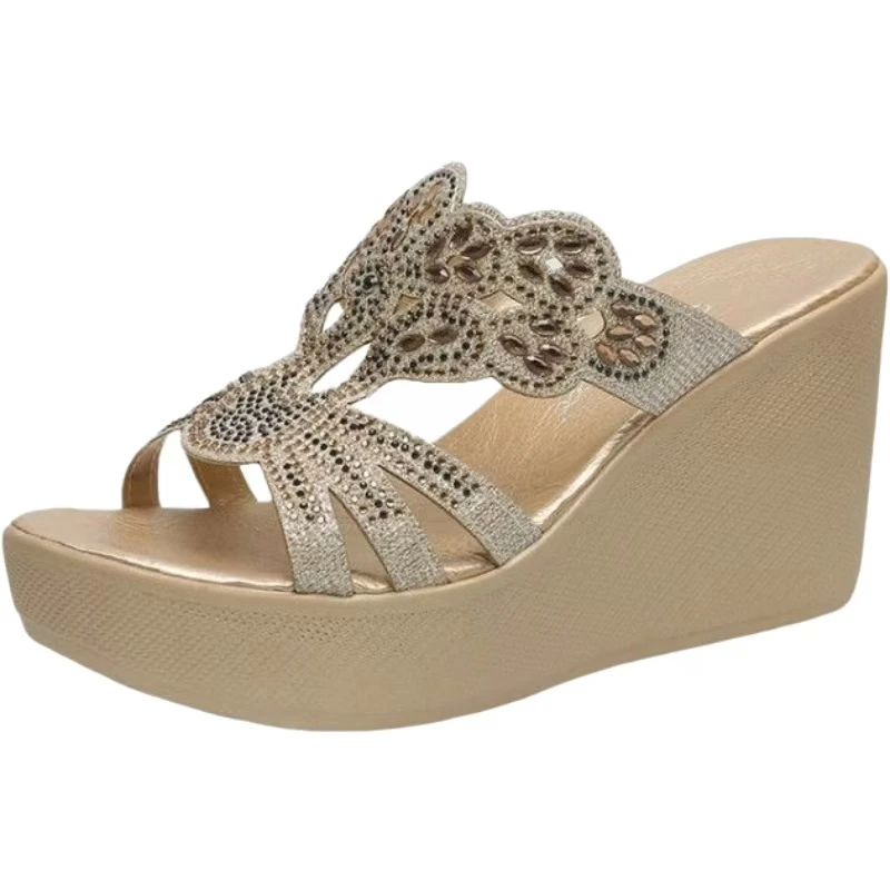 

Women's Summer New Wedges Rhinestone Slippers Sandals Open Toe Thick Sole Hollow Out Outdoor High Heel Slippers Modern Sandals