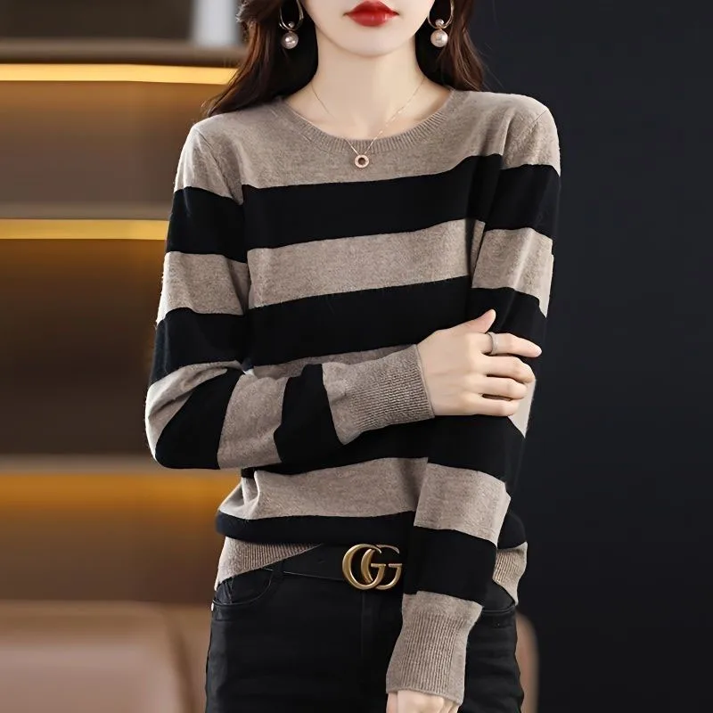 New Spring and Autumn Fashion Trend Round Neck Stripe Foreigner Loose Size Versatile Casual Women\'s Knitted Long Sleeve Sweater