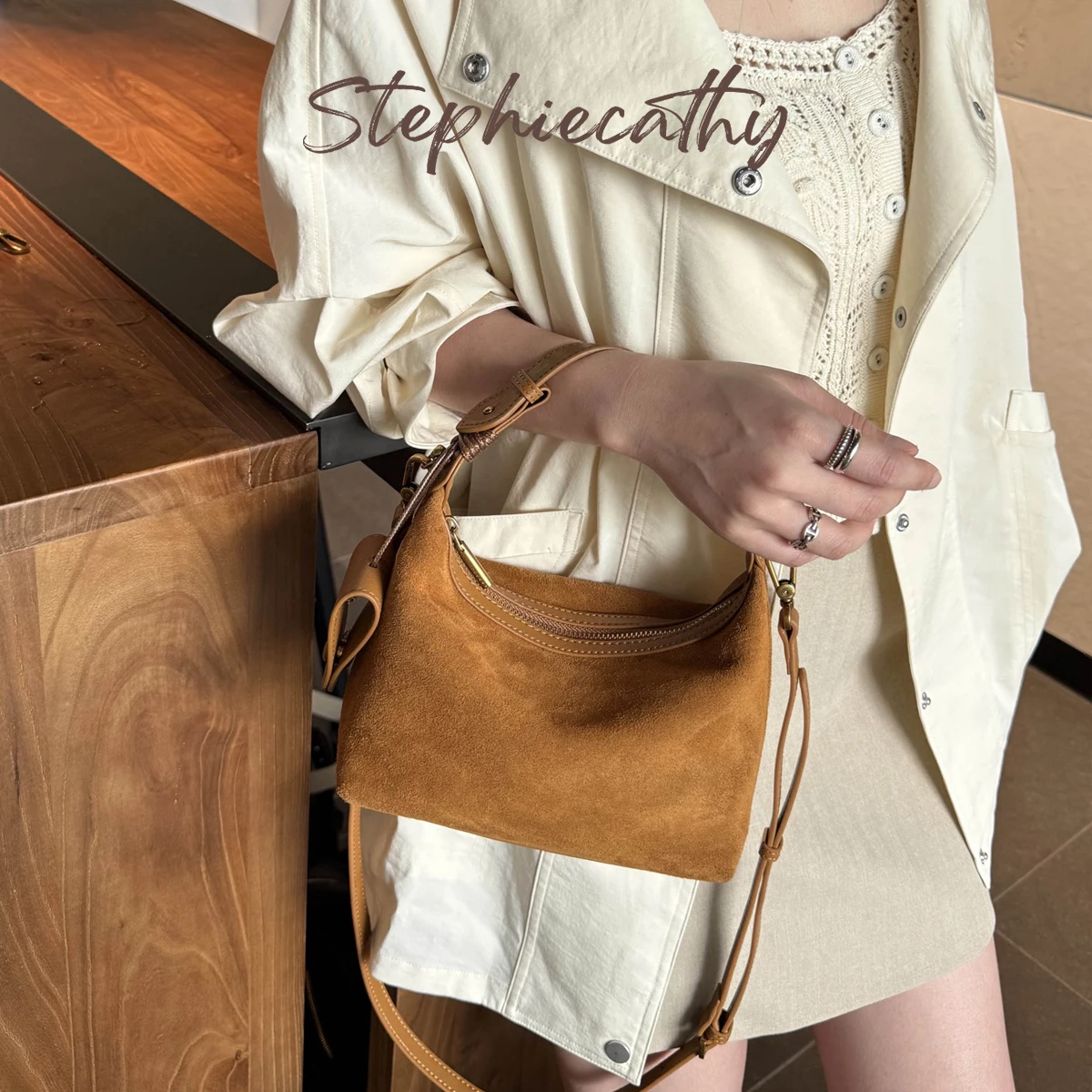 Sac Hobo léger et mignon en cu - Unique Leather Work avis et prix
