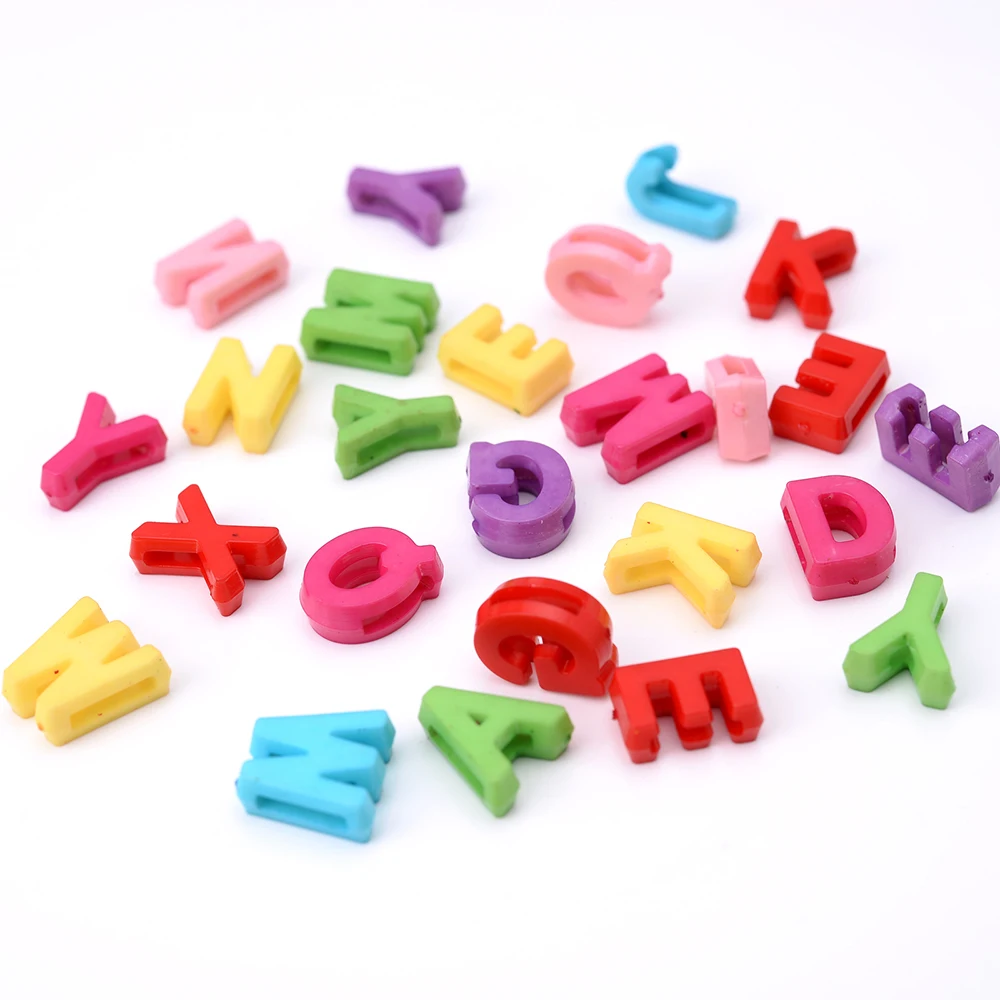 100 Stück 12 mm mehrfarbige zufällige Buchstabenperlen, Acryl-Alphabet-Perlen für Schmuckherstellung, DIY-Armband, Halskette, Schlüsselanhänger, Zubehör – Detail 6