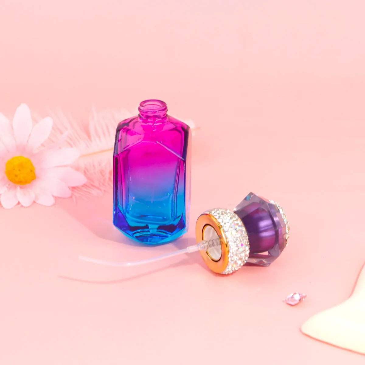 Bling Rhinestone 30ml Perfume Atomizer Pressing Refillable Bottle Portable Multifunction Spray Empty Jar essential Oil Container