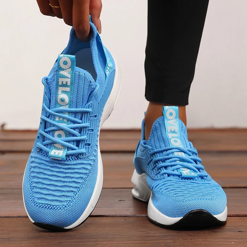 2026 Neue Herren Blaue Dämpfungs-Sportschuhe Atmungsaktive Mesh-Laufschuhe Leichte Rutschfeste Sport-Walkingschuhe – Detail 1