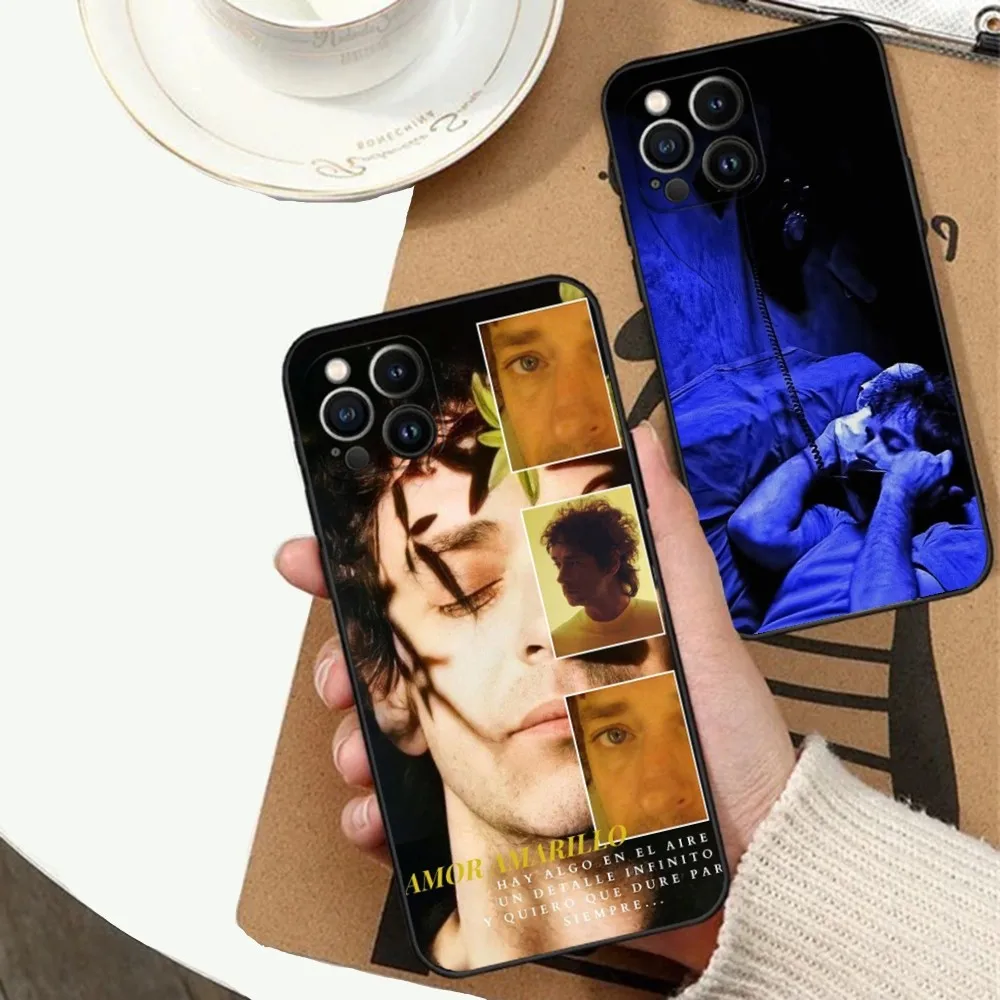 Soda Stereo Gustavo Cerati Phone Case For Apple iPhone 15,14,13,12,11,XS,XR,X,8,7,Pro,Max,Plus,mini Silicone Black Cover