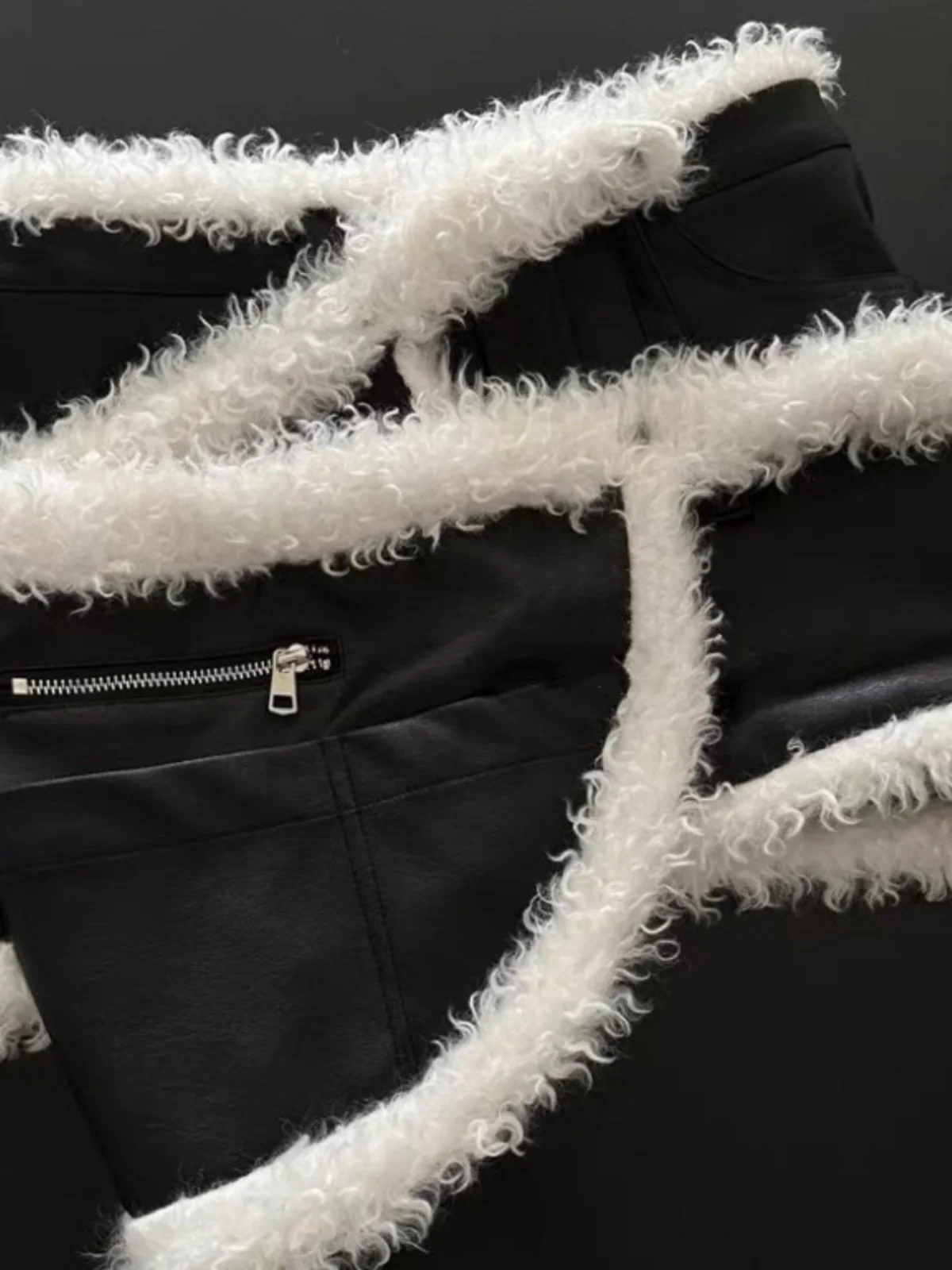 Falda de cuero PU con empalme de piel sintética de American High Street, diseño Sensation, falda acampanada ajustada de cintura alta pequeña ence