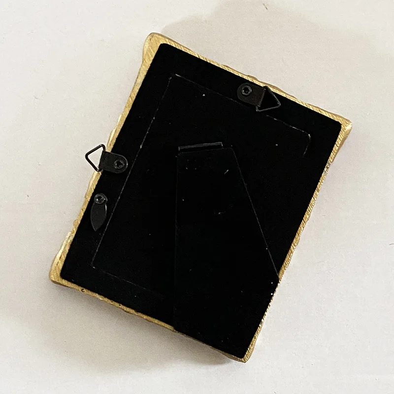 French Relief Creative Resin Photo Frame European-Style Carved Resin Decoration Small Photo Frame Home Decoration Sample Interph