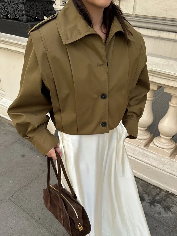 

Chic Single Row Button Short Flight Jacketes Fashionable Solid Color Lapel Jacket 2025 Women's New Street Commuting Jacket