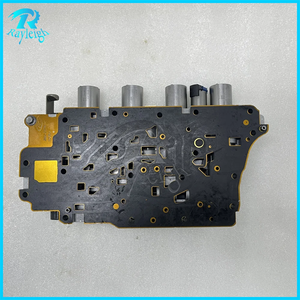 8F35 8F40 8F24 8-SPEED صمام ناقل الحركة الأوتوماتيكي الجسم مع الملف اللولبي وتسخير الأسلاك دعوى لفورد 8F35