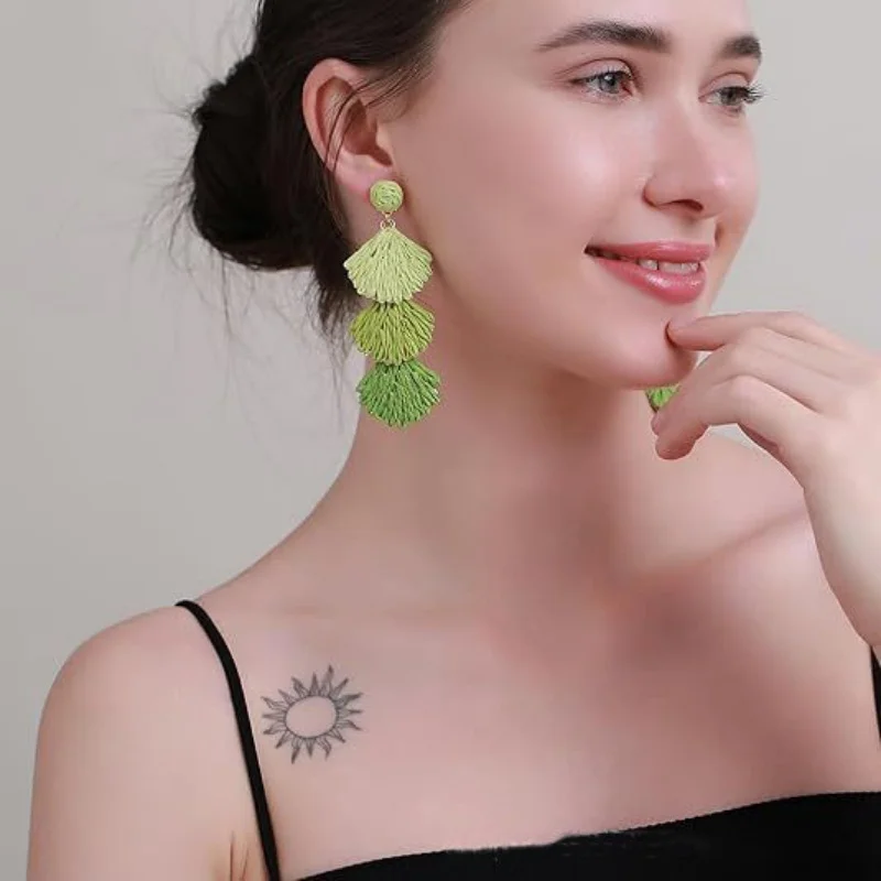 Bohemian Raffia Colorful Shell Shape knitted Drop Earrings Simple Handmade Woven Long  Earring Summer Jewelry Gifts for women