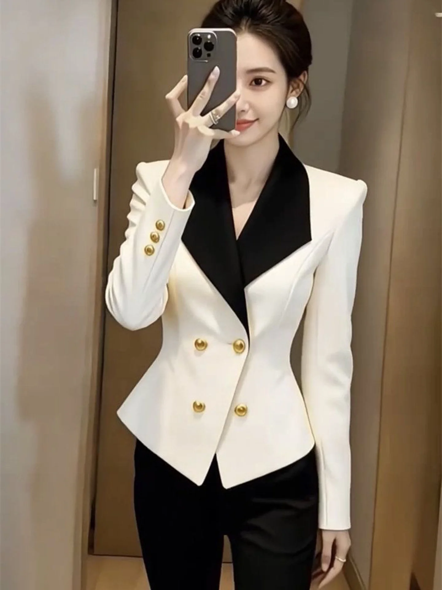 Fashionable Slim Fit Women's Suit Jacket Black White Color Block Waist Cinched Short Style Commute Wear Anti-Wrinkle Long Sleeve