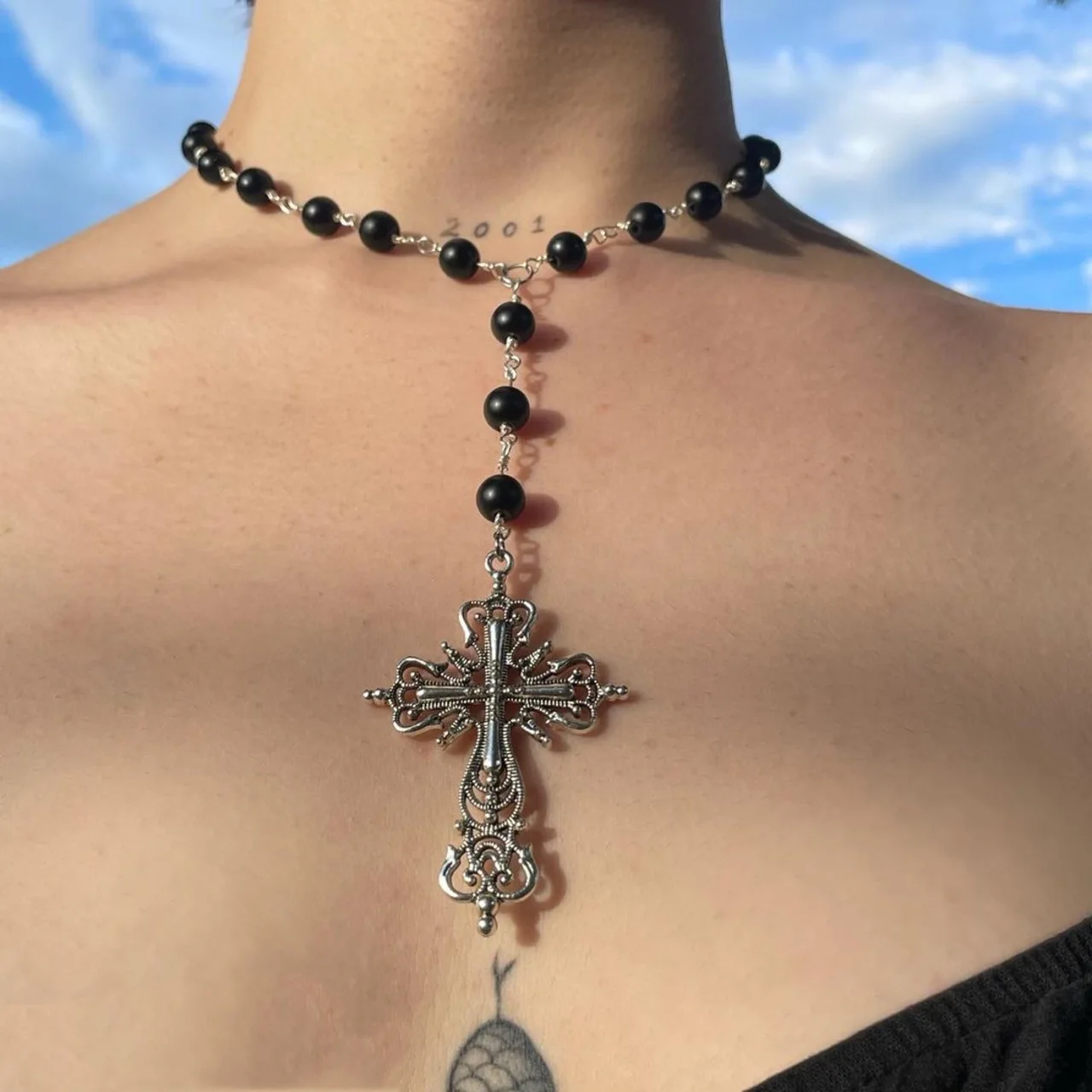 1PC Gothic Cross Thorns Hollow Out Geometry Simple Black Bead Metal Black Color Silver Color Beaded Necklace Woman Party Prom