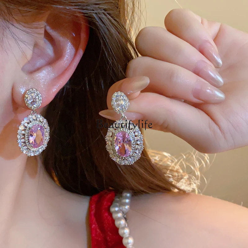 

Pink gemstone French retro court stud earrings light luxury elegant banquet dress accessories