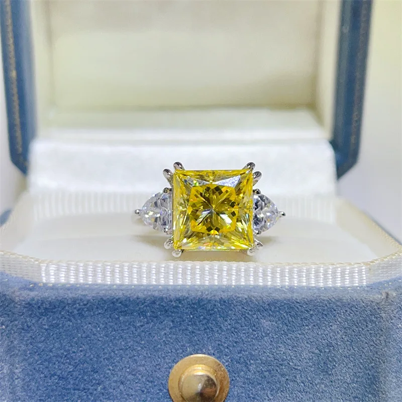 5ct Luxury Yellow Diamond Princess Three-Stone Ring For Women 5ct Moissanite PT950 Platinum | Large carat main stone, powerful