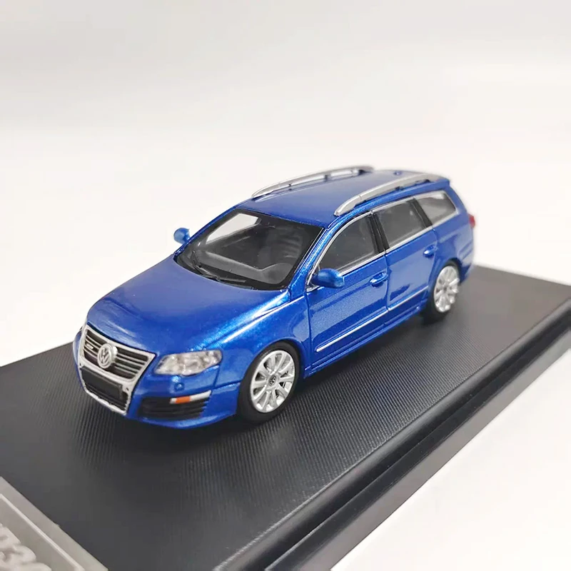 Diecast 1:64 Scale PASSAT R36 Wagon Alloy Simulation Vehicle Model Adult Kids Collection Decoration Gift Display