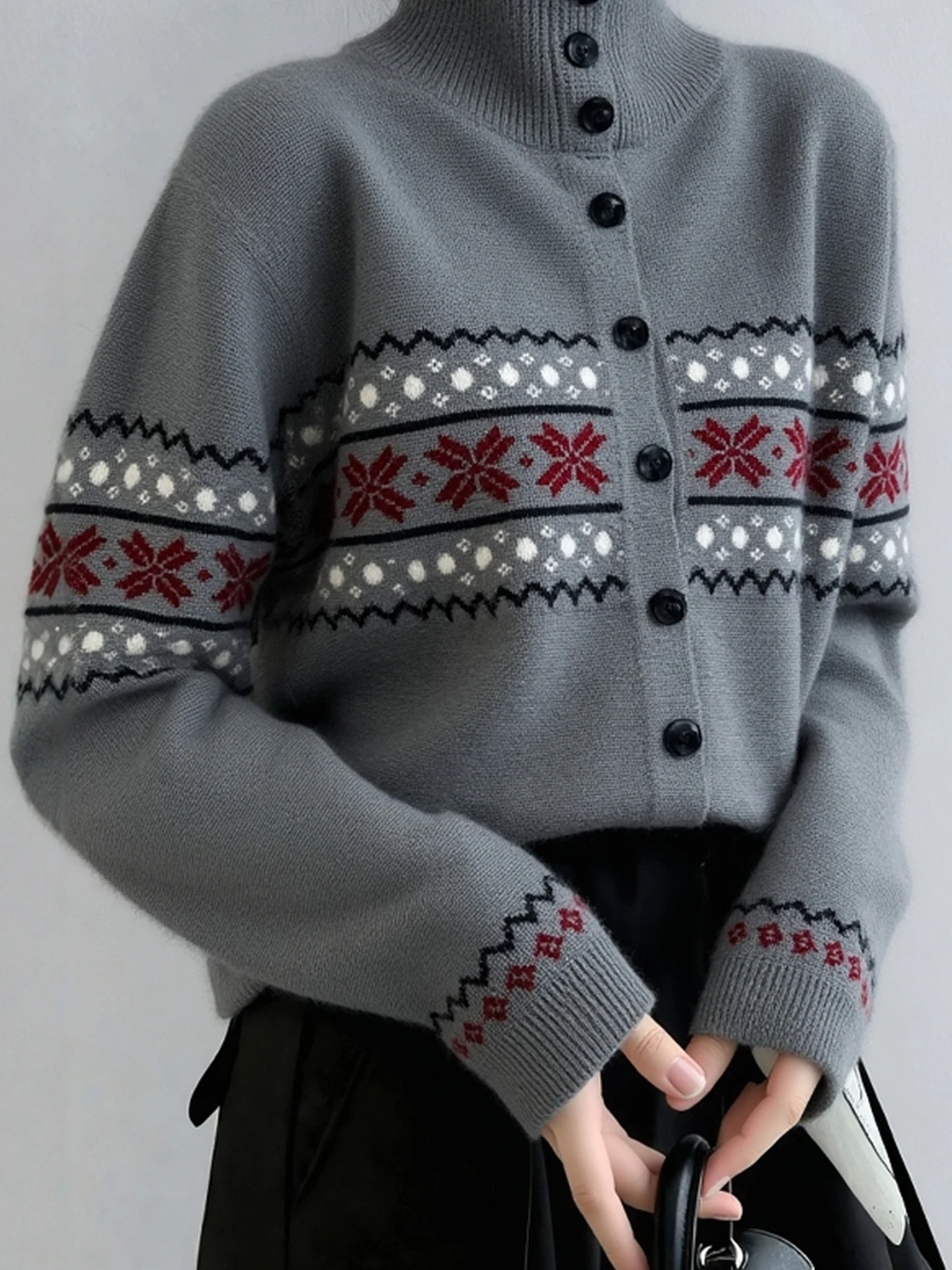 

Ele Thiened Long Sve Knitwear Faionable Winter Women's Clothing Unique Sli Design High-End European Brand