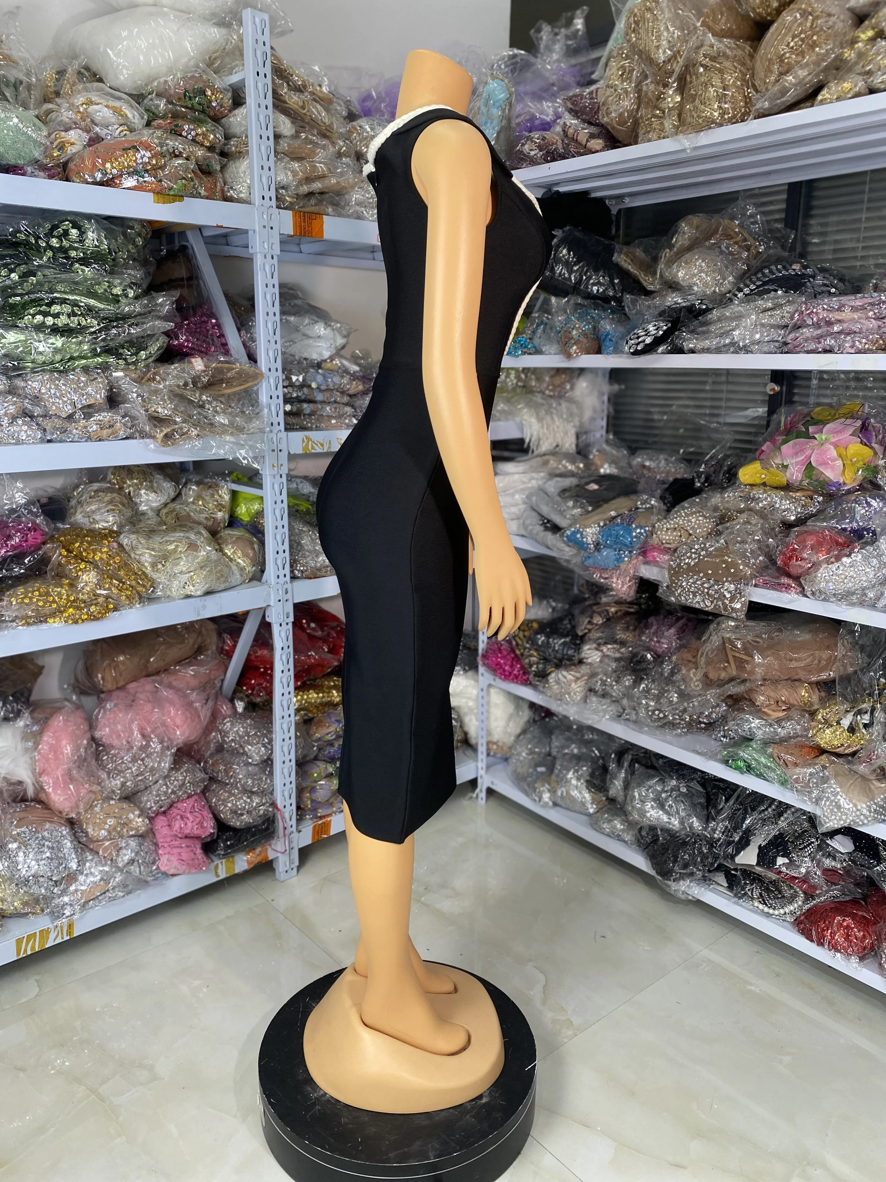 2025 ใหม่ผ้าพันคอผู้หญิงมุมมอง SHEER Patchwork เข่าความยาวถัก High Street OL อย่างเป็นทางการโอกาส PARTY DRESS