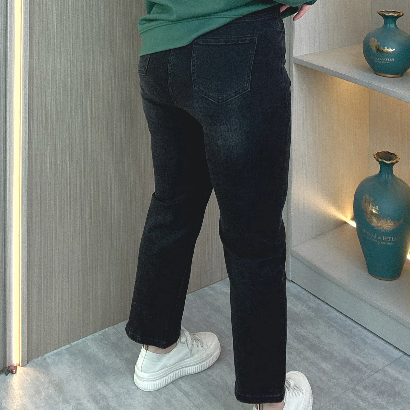 Xxxxxl moda plus size calças de brim femininas novo outono premium esticado denim dois botões carcela reta tornozelo comprimento calças 5351