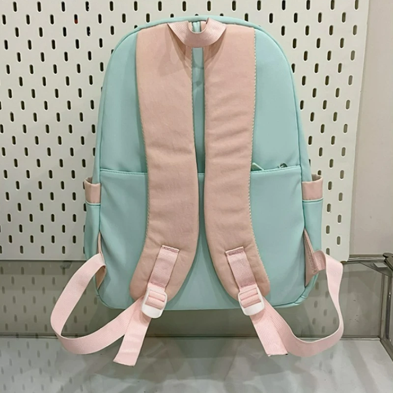 Минималистичный рюкзак большой вместимости. Модная однотонная универсальная нейлоновая сумка. Симпатичная свежая ниша и персонализированный рюкзак.