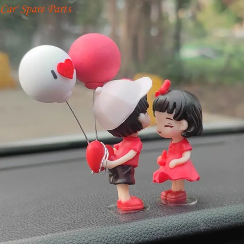 Y4UA Dashboard Decoration, Couple Figurines Adorable Lover Embraces Miniature Statue