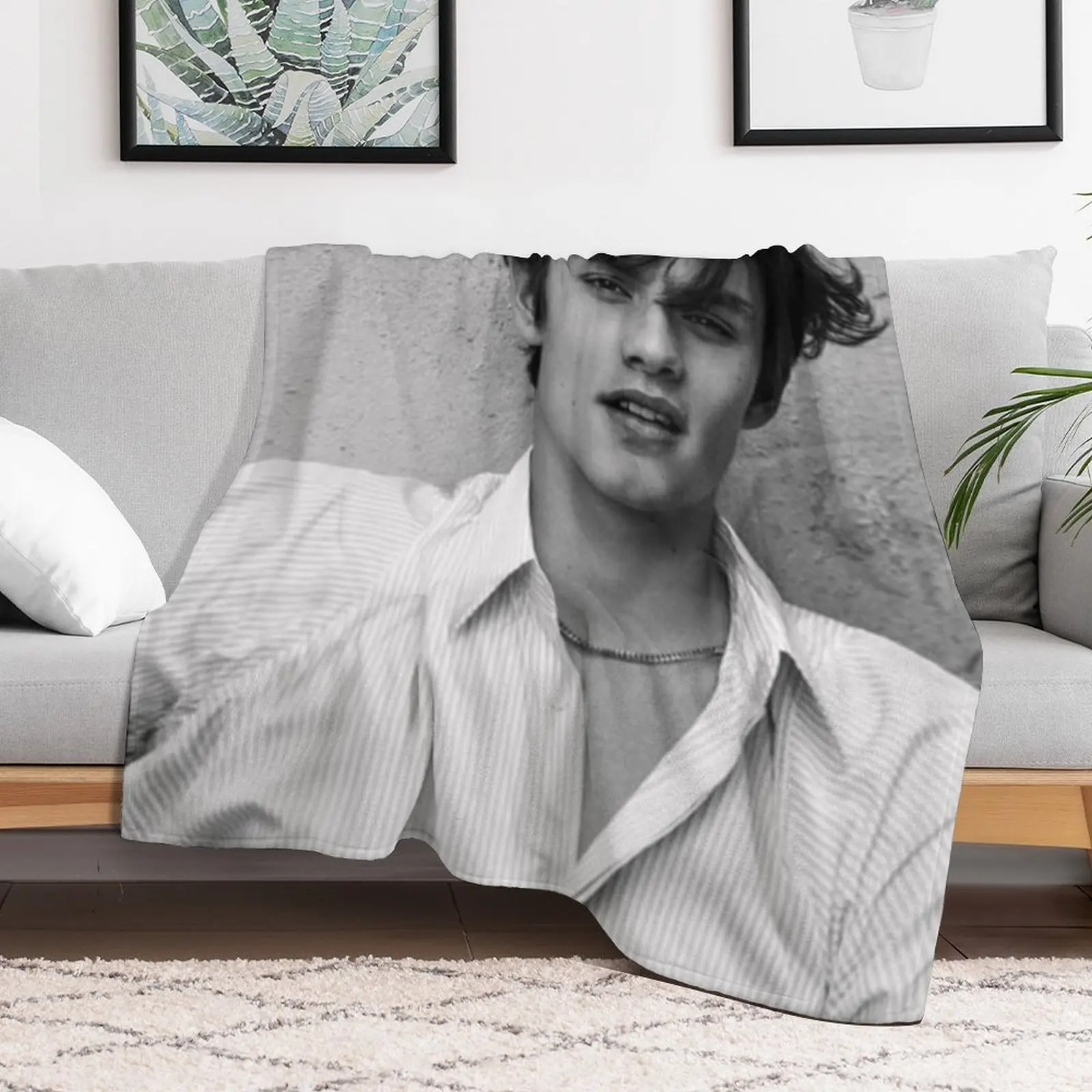 

Louis Partridge Throw Blanket Bed Fashionable Luxury Luxury Designer Blankets