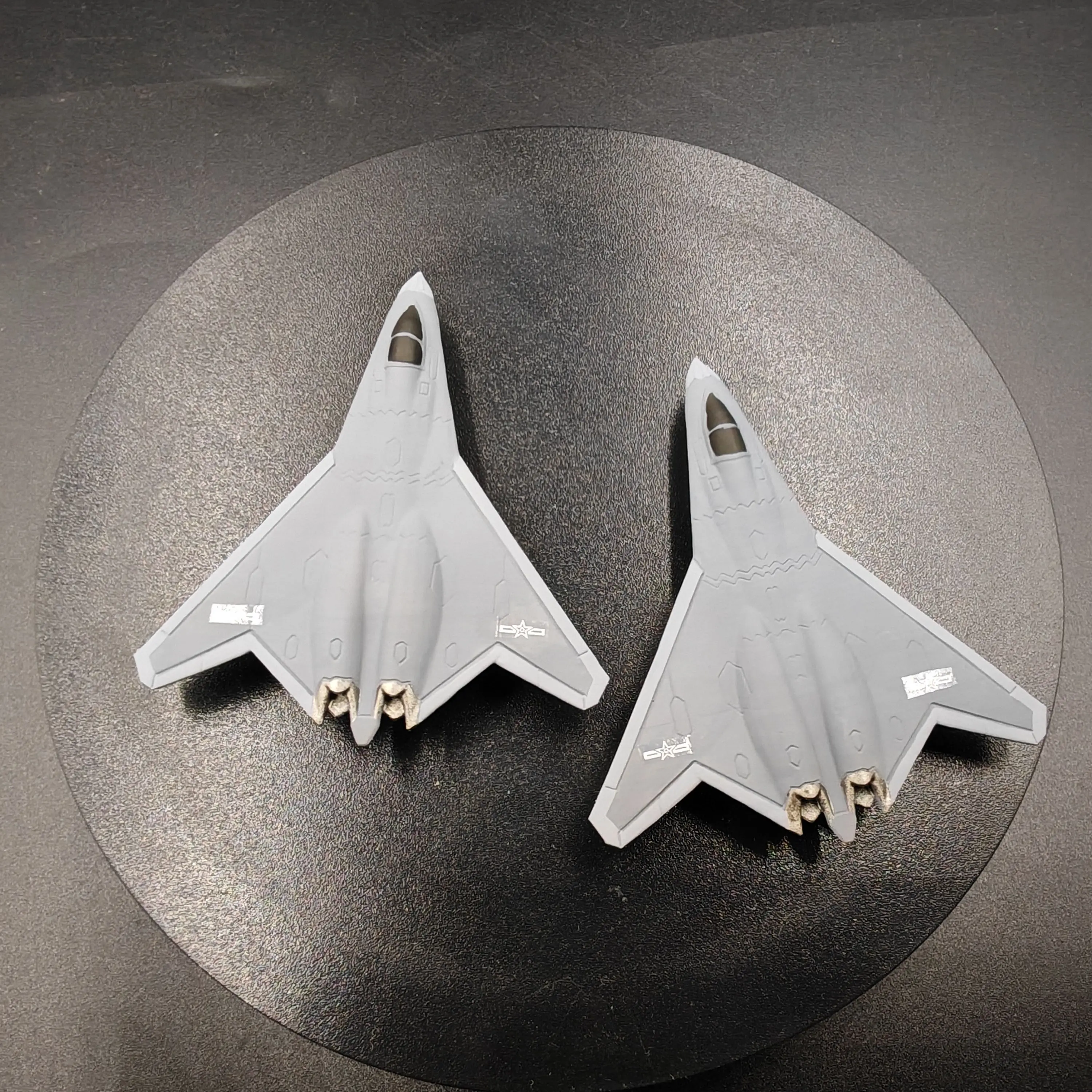 J50 – Der sechste Generations-Stealth-Fighter als Detailgetreues Sammlermodell im Maßstab 1:350