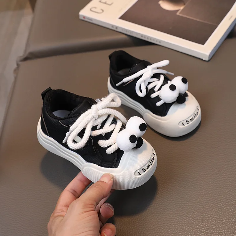 2024 Spring Boys Girls Canvas Shoes Baby Cartoon Big Eyes Flats Children Biscuit Bottom Breathable Casual Shoes Outdoor Sneakers