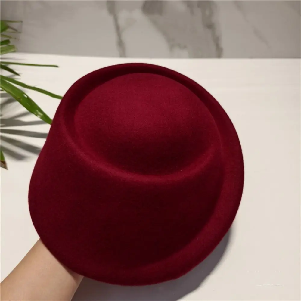 Fashion Hepburn Style Wool Pillbox Hat Elegant Fedoras Beret Hat Versatile Solid Color Medicine Box Hat Live Show