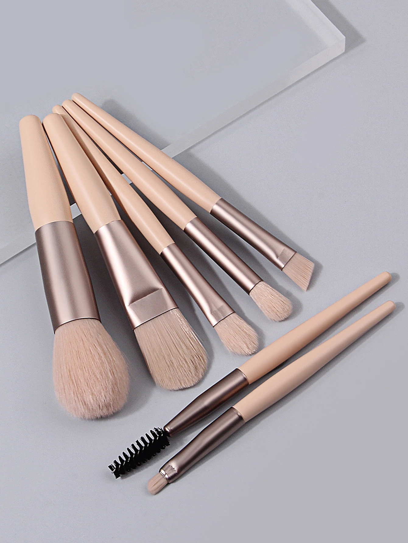 مجموعة فرش مكياج صغيرة مكونة من 7 قطع، كريم أساس للمبتدئين بشعيرات فائقة النعومة، أحمر الخدود، ظلال العيون، فرشاة خافي العيوب، فرشاة الماسكارا #3